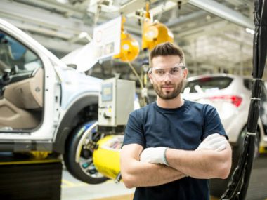How Many Jobs Are Available in Auto Manufacturing